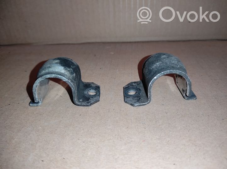 BMW 5 E39 Stabilizatora stieņa bukse / turētājs 33551092074