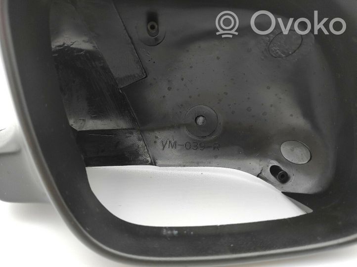 Audi A4 S4 B5 8D Copertura in plastica per specchietti retrovisori esterni 6342500