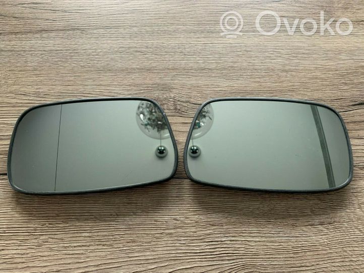 Toyota Avensis T220 Wing mirror glass 3001-993