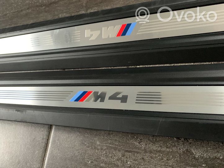 BMW M4 F82 F83 Etuoven kynnyksen suojalista 51478063797