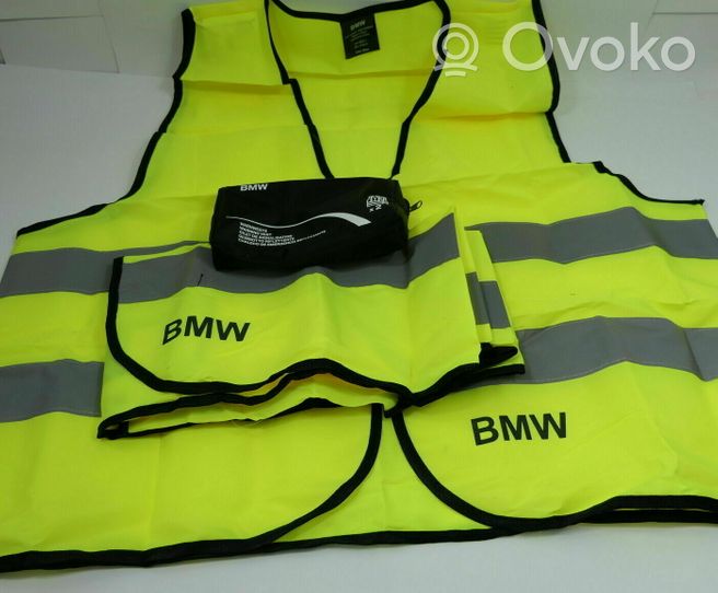 BMW X4M F98 Trójkąt ostrzegawczy 82262288693