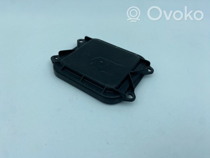 BMW X5 E70 Osłona żarówki lampy przedniej 63117295702