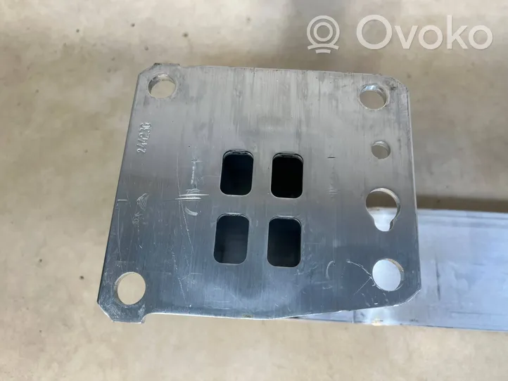 Toyota Proace Renfort de pare-chocs arrière SU001A4102