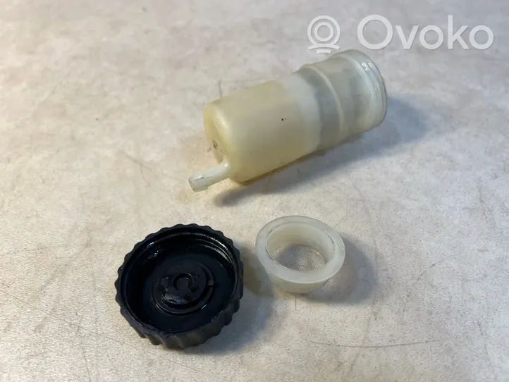 BMW 5 E34 Réservoir de liquide d'embrayage 21521117729