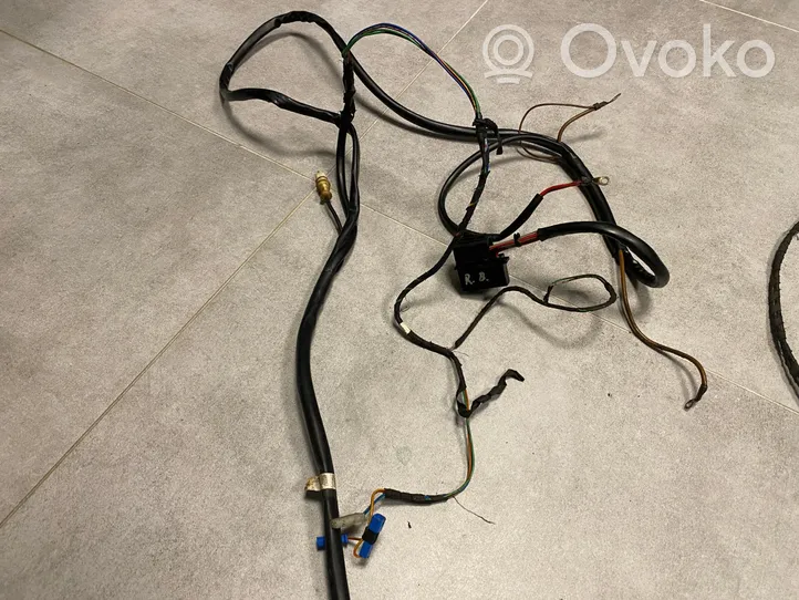 BMW 7 E23 Câble capteur ABS avant 61111376260