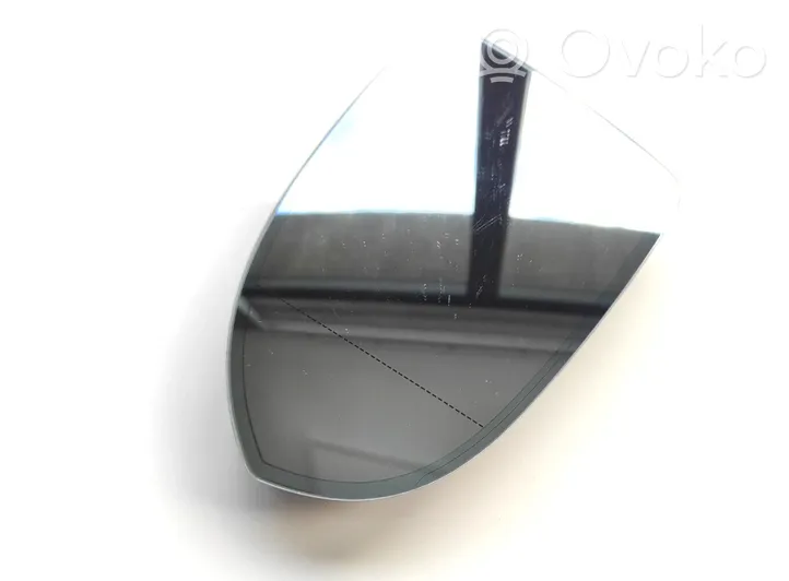 Volkswagen PASSAT B8 Wing mirror glass 3G0.857.521.A