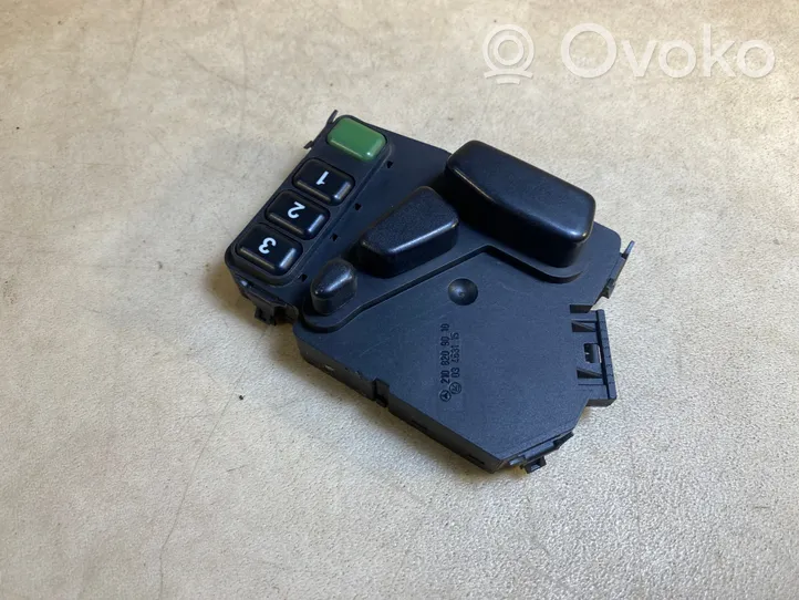 Mercedes-Benz G W461 463 Modulo di controllo sedile A2108209010