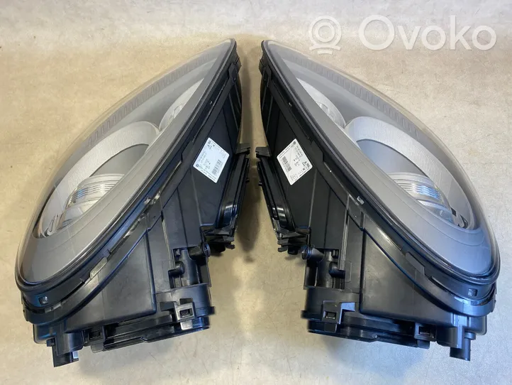 Porsche Cayenne (92A) Lot de 2 lampes frontales / phare 7P5941030AQ