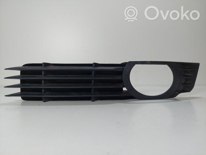 Audi A8 S8 D3 4E Front fog light trim/grill 4E0807681C