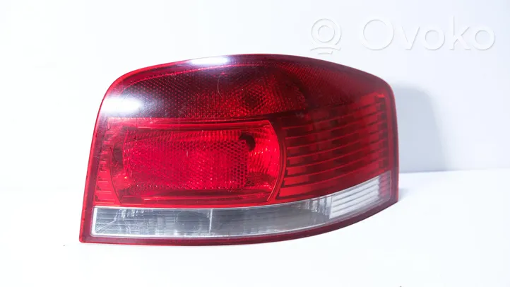 Audi A3 S3 8P Задний фонарь в кузове 8P0945258
