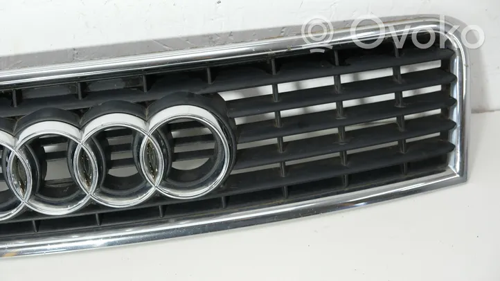 Audi A4 S4 B6 8E 8H Atrapa chłodnicy / Grill 8E0853651F