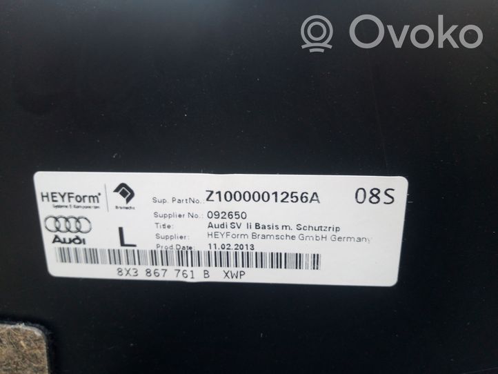 Audi A1 Tavaratilan sivuverhoilu 8X3867761B