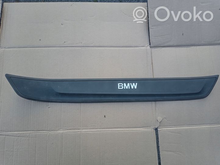 BMW X1 E84 Listwa progowa tylna 2990844