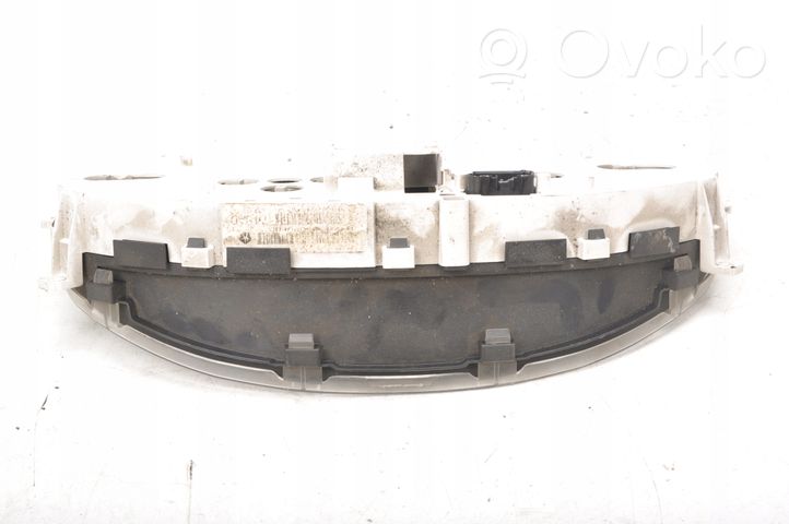 Chrysler Voyager Geschwindigkeitsmesser Cockpit 04869000AI