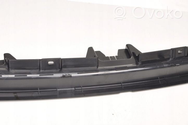 BMW 2 F44 Apdailinė priekinio bamperio juosta 7475714