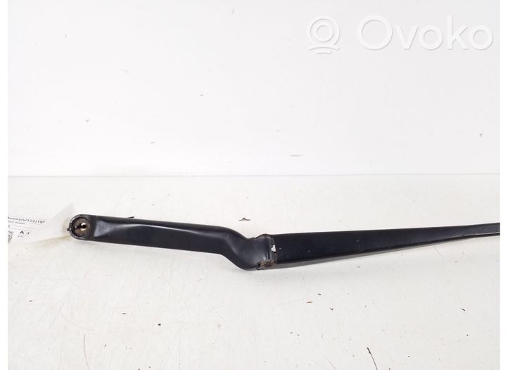 Toyota Avensis T220 Front wiper blade arm 85221-05051