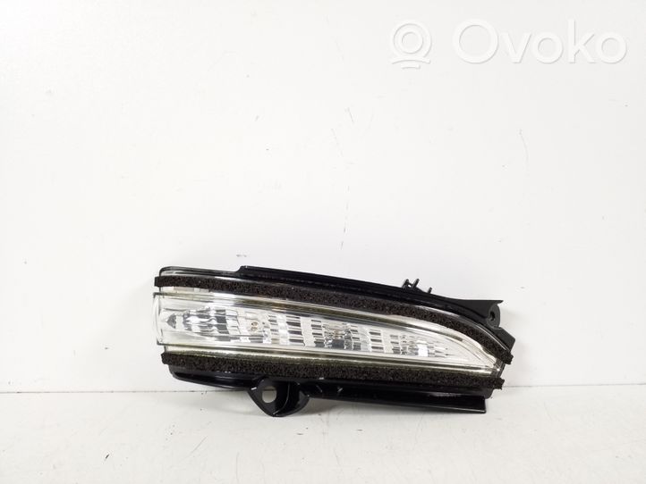 Ford Mondeo MK V Front indicator light DS7313B381BA