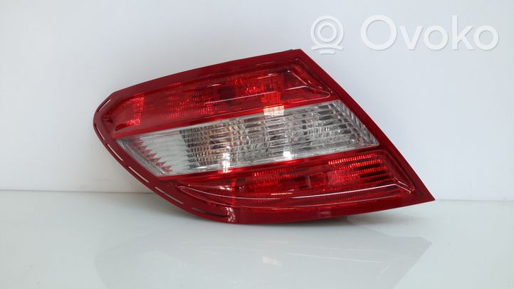 Mercedes-Benz C W204 Lampa tylna A2048200164