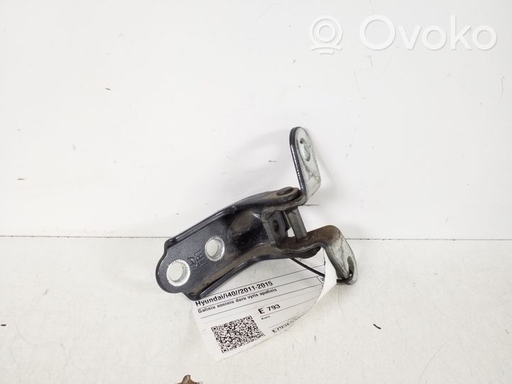 Hyundai i40 Rear door lower hinge 