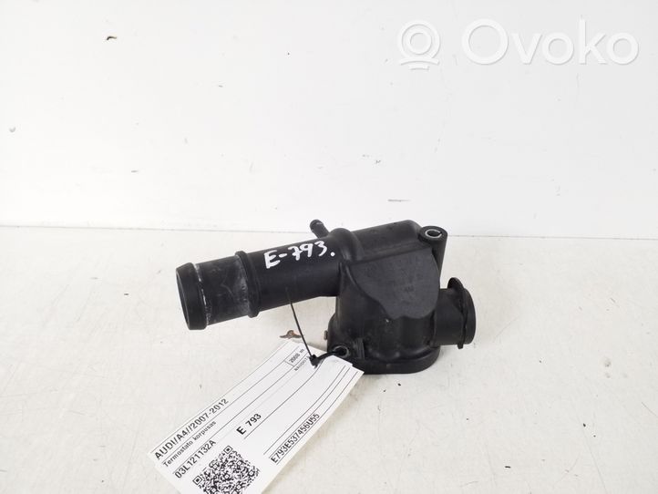 Audi A4 S4 B8 8K Termostaatin kotelo 03L121132A