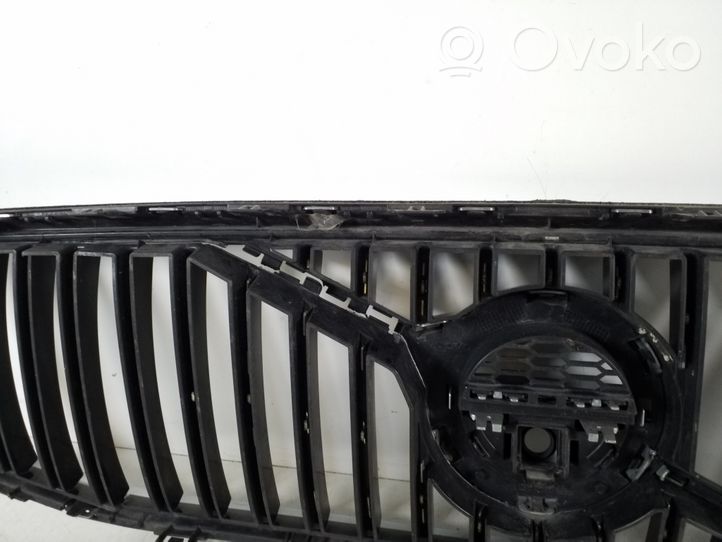 Volvo S90, V90 Griglia anteriore 31425499