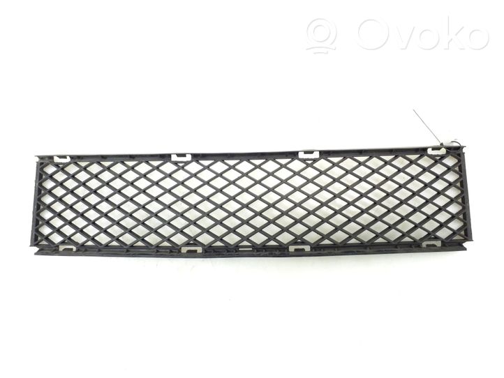 BMW 7 E65 E66 Grille inférieure de pare-chocs avant 51117135573