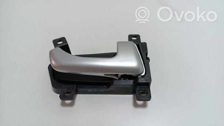 KIA Sportage Maniglia interna per portiera posteriore 826203U000