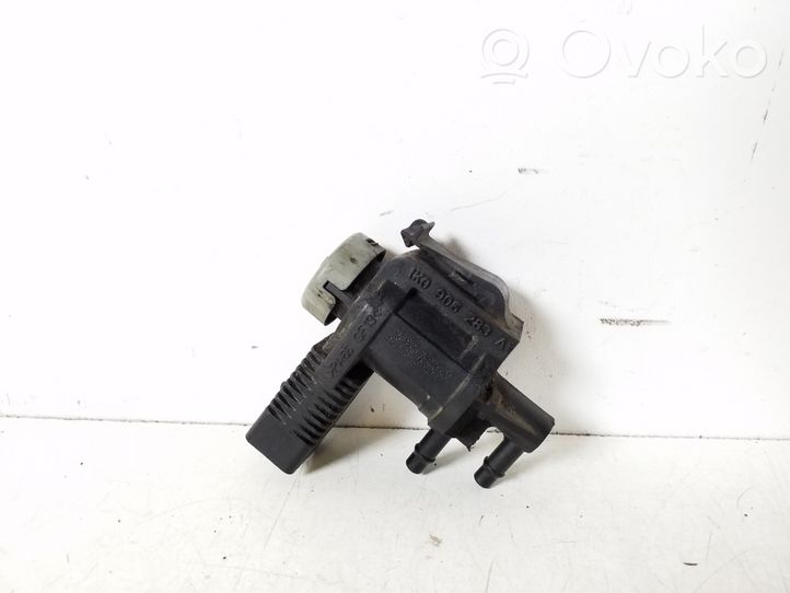 Audi A3 S3 8P Turbolader Druckwandler Magnetventil 1K0906283A