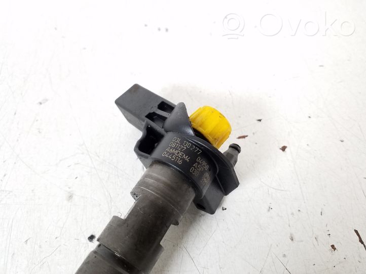 Audi A3 S3 8P Injecteur de carburant 03L130277