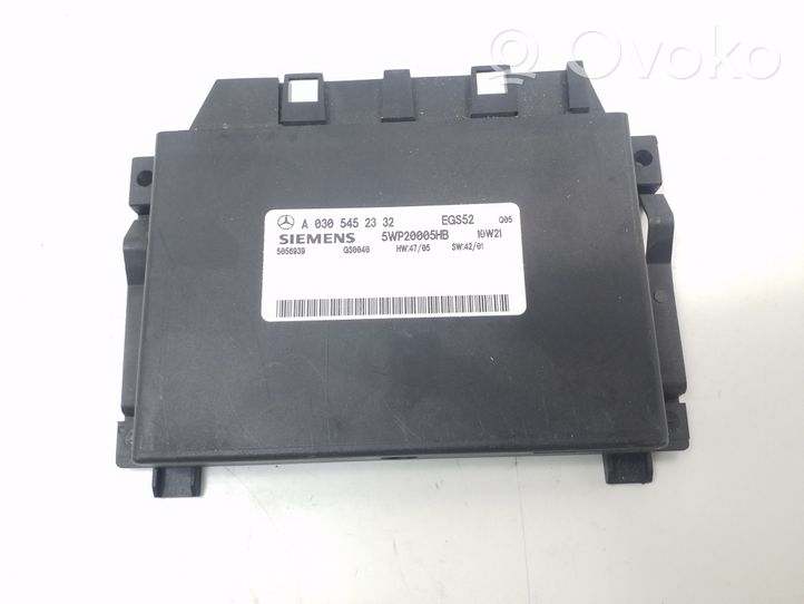 Mercedes-Benz E W210 Module de contrôle de boîte de vitesses ECU A0305452332