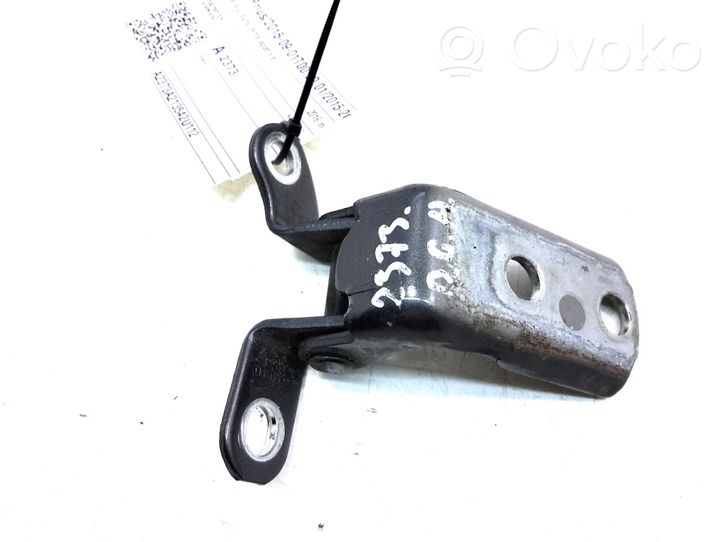 Toyota Prius (XW50) Rear door lower hinge 6877052031