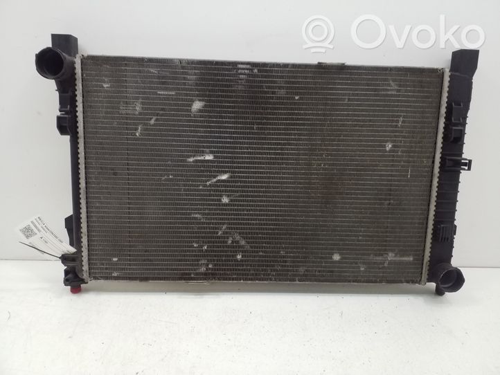 Mercedes-Benz CLK A209 C209 Radiateur de refroidissement A2035002403