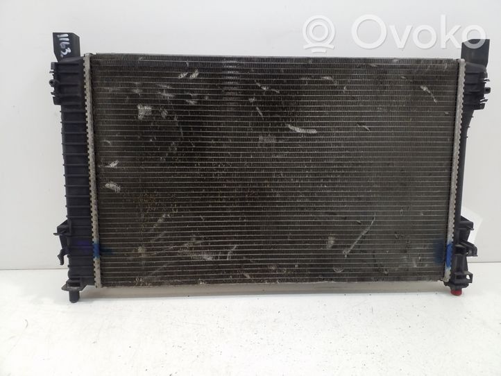 Mercedes-Benz CLK A209 C209 Radiateur de refroidissement A2035002403