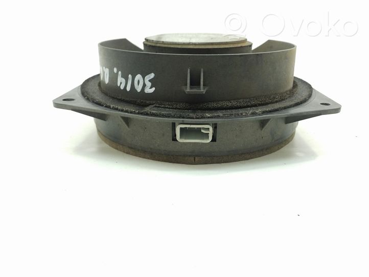 Toyota Land Cruiser (J120) Garsiakalbis (-iai) galinėse duryse 8616033620