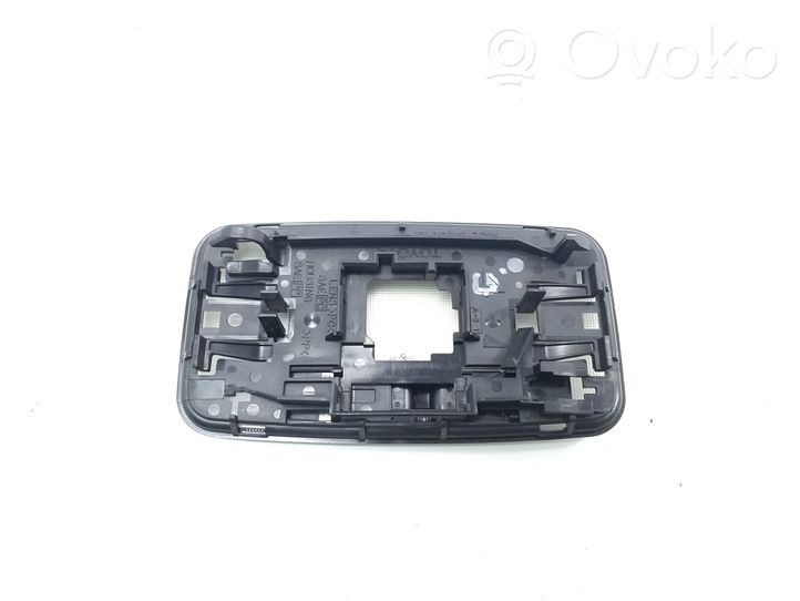 Toyota RAV 4 (XA40) Illuminazione sedili posteriori 8124048020