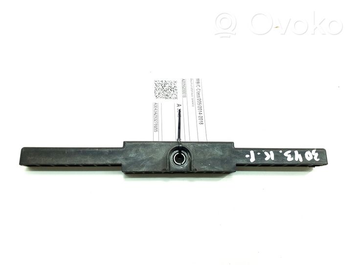 Mercedes-Benz C W205 Staffa di montaggio della batteria A2056200018