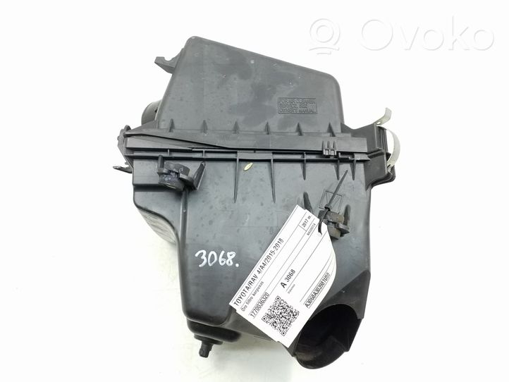 Toyota RAV 4 (XA40) Boîtier de filtre à air 1770036320