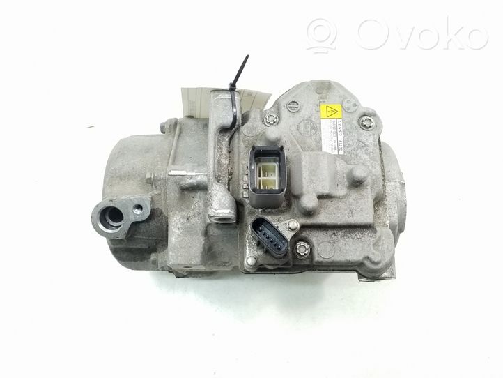 Toyota RAV 4 (XA40) Compressore aria condizionata (A/C) (pompa) 8837033030