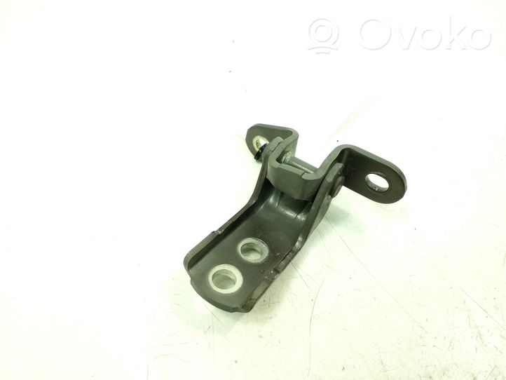 Toyota RAV 4 (XA40) Cerniera superiore della portiera anteriore 6872012151