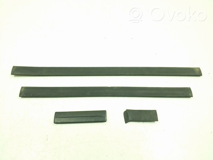 Toyota RAV 4 (XA20) Roof trim bar molding cover 7555742020