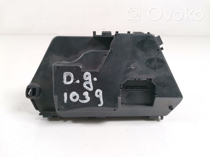 Mercedes-Benz S W220 Interruttore di controllo del sedile A2208211658