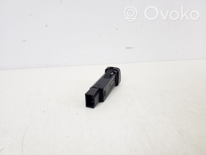 Volvo V60 Hazard light switch 9123681