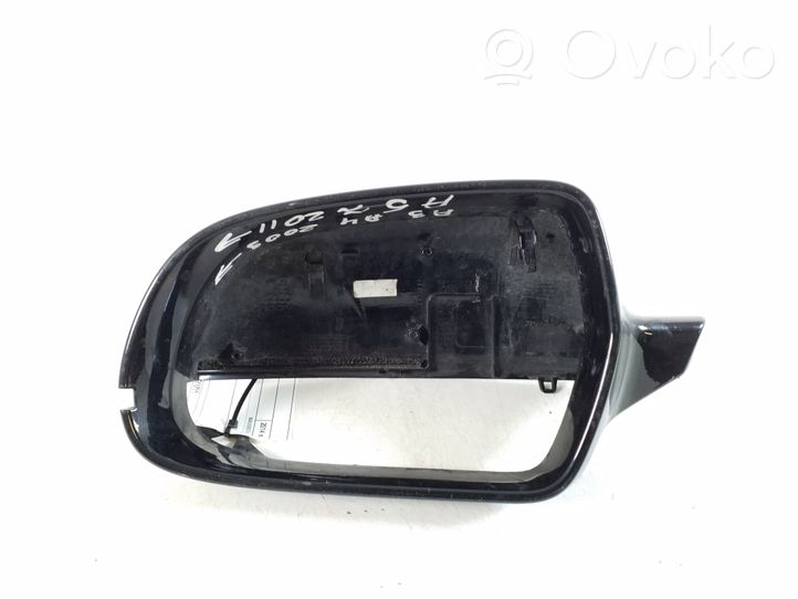 Audi A4 S4 B8 8K Spoguļa plastmasas dekoratīvā apdare 8F0857527