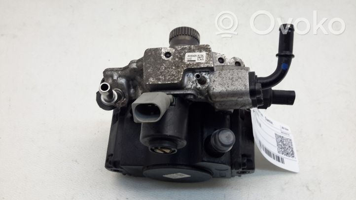 Mercedes-Benz B W246 W242 Polttoaineen ruiskutuksen suurpainepumppu A6510701201