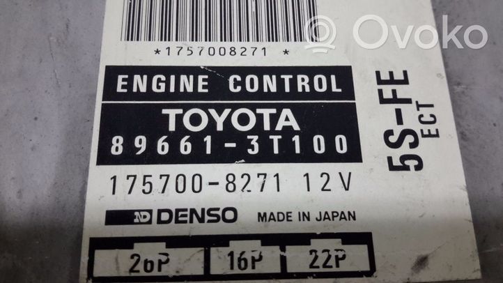 Toyota Camry Calculateur moteur ECU 896613T100