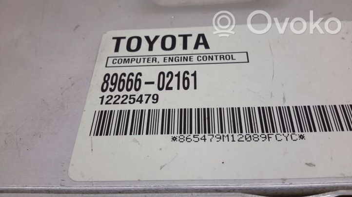 Toyota Matrix (E130) Sterownik / Moduł ECU 8966602161