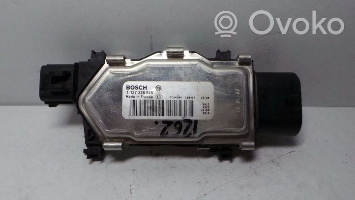 Mercedes-Benz A W176 Sonstige Relais A1137328648