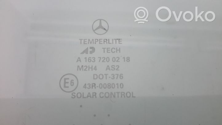 Mercedes-Benz ML W163 Vetro del finestrino della portiera anteriore - quattro porte A1637200218