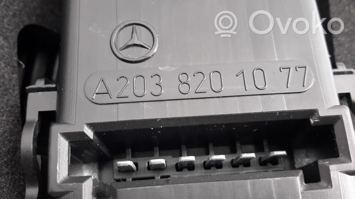 Mercedes-Benz CLC CL203 Lampa tylna A2038202664