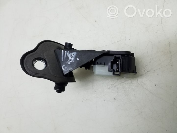 Mercedes-Benz CLS C219 Verrouillage du bouchon du réservoir de carburant A2518200197